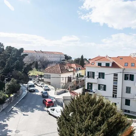 Avita Apartment *