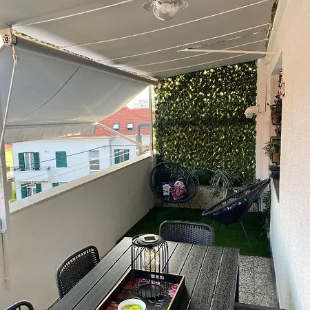 Avita Apartment Split