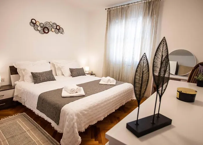 Apartament Avita *