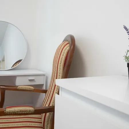Apartament Avita *